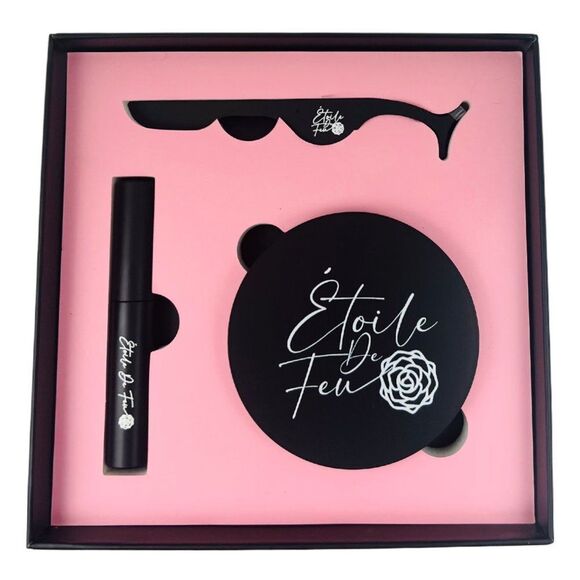 Sophia: 3D Magnetic Premium Silk Lashes, Magnetic Eyeliner, & Tweezers Ultimate - Picture 9 of 10